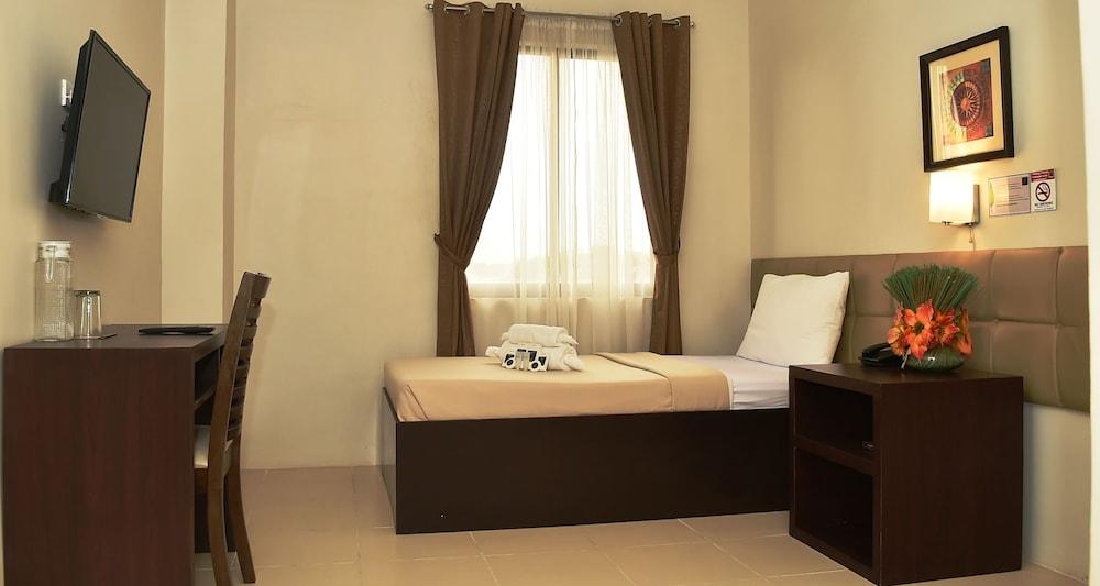 Columbus Plaza Hotel General Santos City Exterior photo