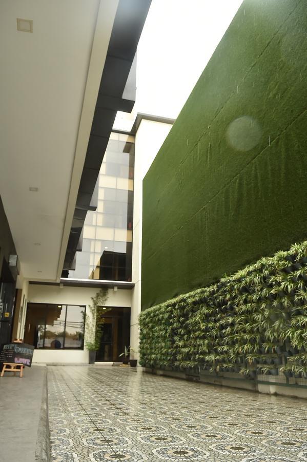 Columbus Plaza Hotel General Santos City Exterior photo