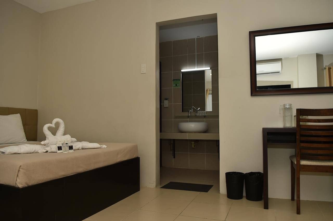 Columbus Plaza Hotel General Santos City Exterior photo