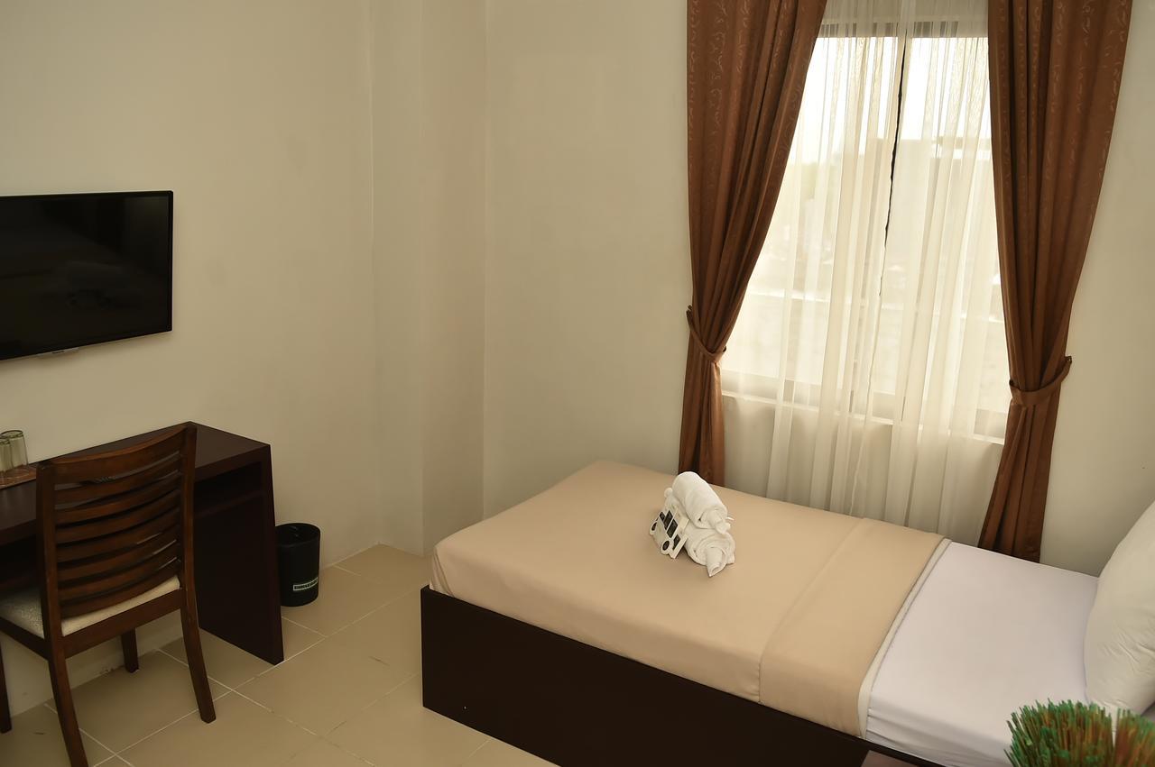 Columbus Plaza Hotel General Santos City Exterior photo
