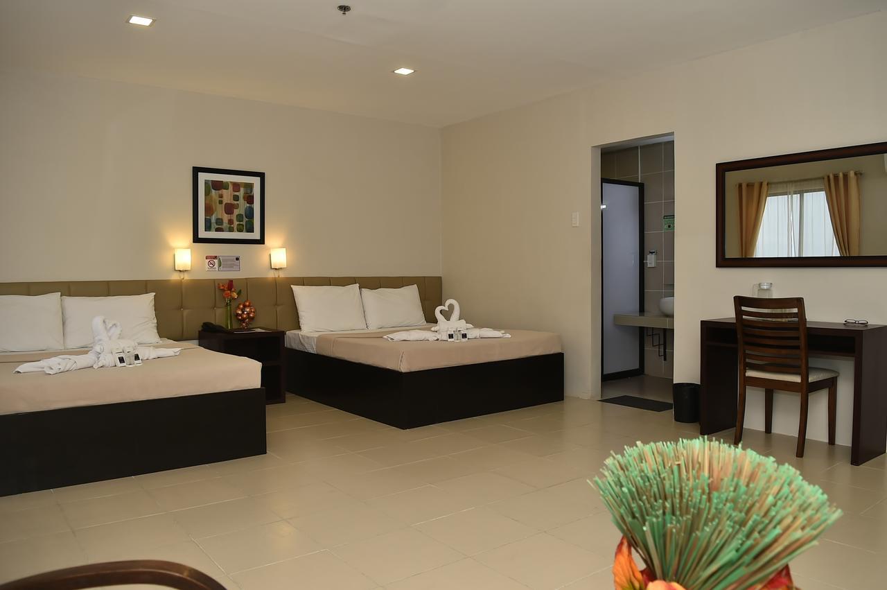 Columbus Plaza Hotel General Santos City Exterior photo