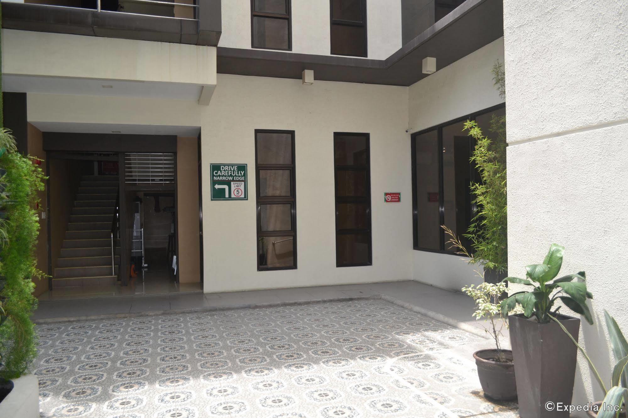 Columbus Plaza Hotel General Santos City Exterior photo